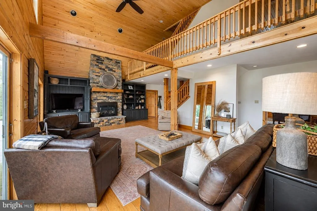 Photo of 282 LAKEFRONT LINKS DRIVE