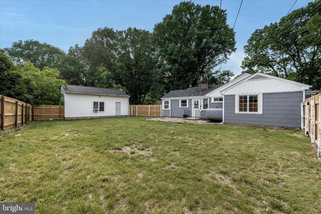 Photo of 1202 FAIRVIEW AVENUE