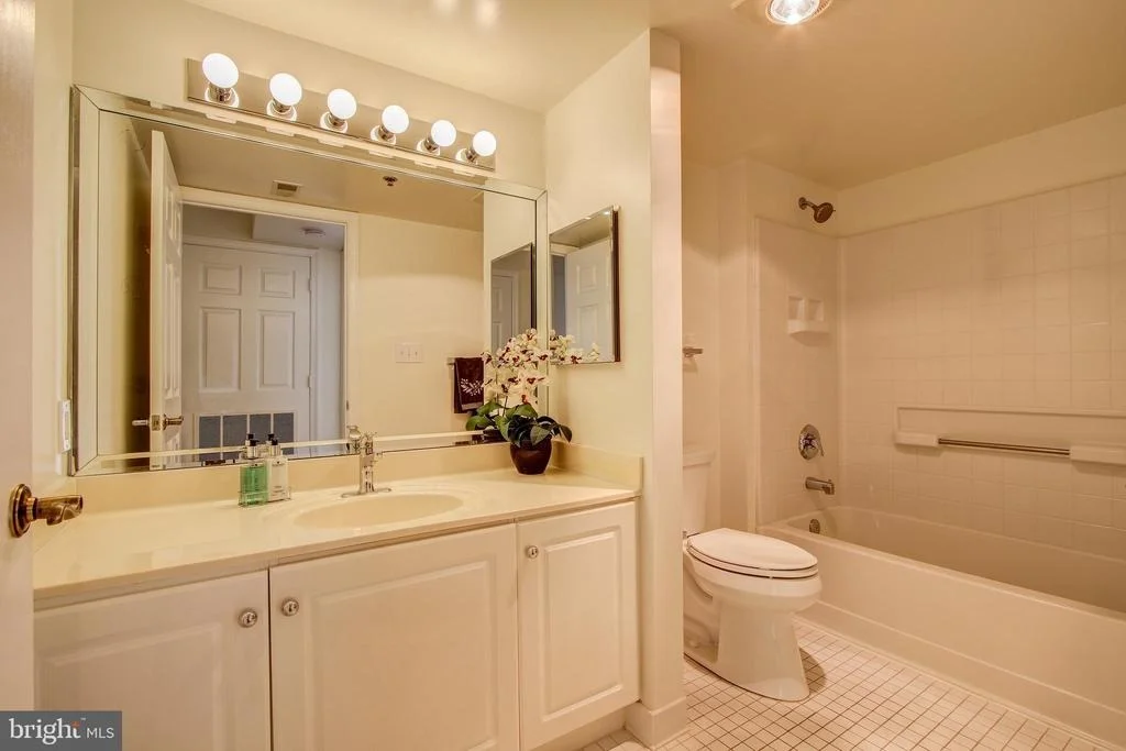 Photo of Unit 403 at 14809 PENNFIELD CIRCLE