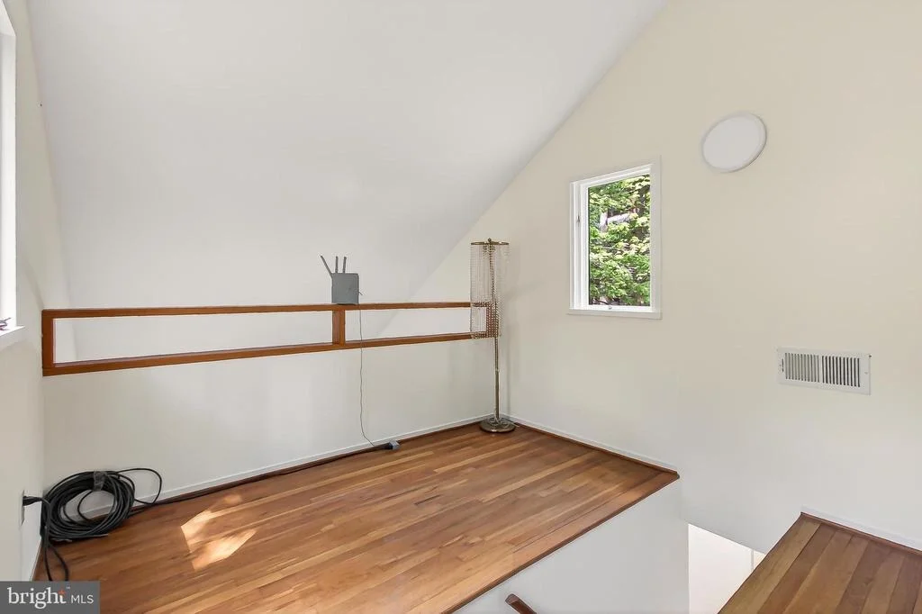 Photo of 2603 KLINGLE ROAD NW