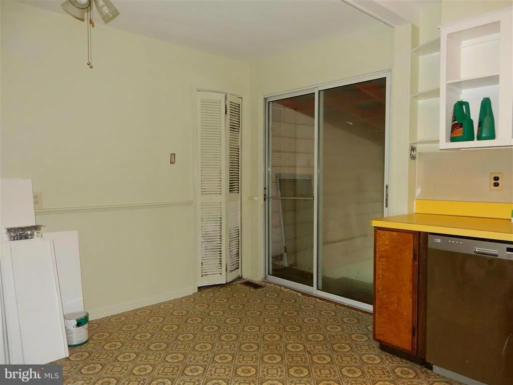 Photo of 1131 PARRISH DRIVE