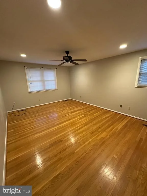 Photo of 10336 BURNSIDE DRIVE