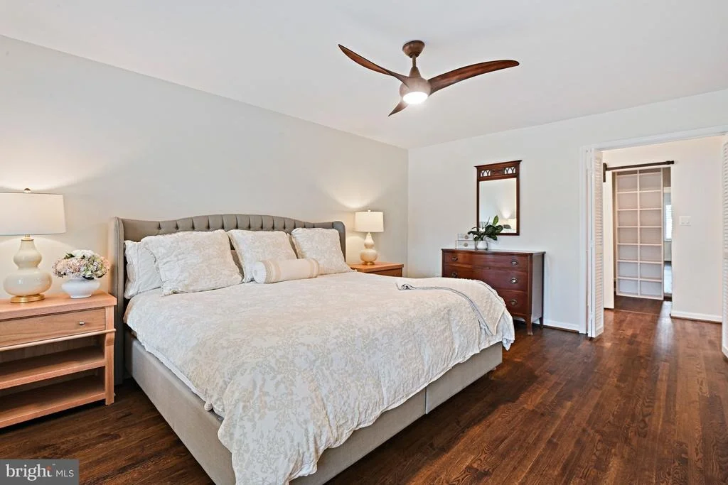 Photo of 7712 LEAR ROAD