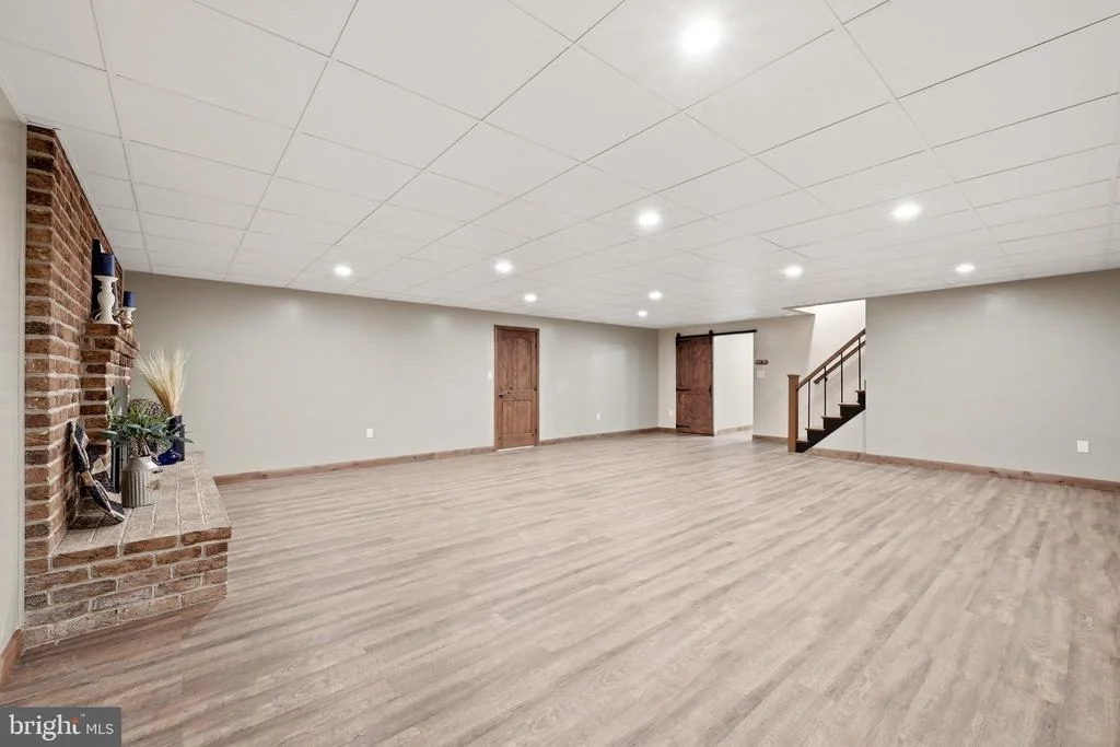 Photo of 210 JACKSON DRIVE