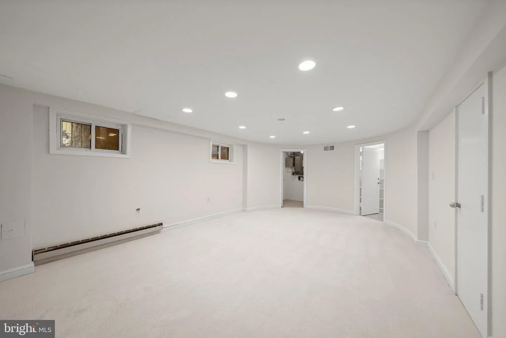 Photo of 2800 FOXHALL ROAD NW