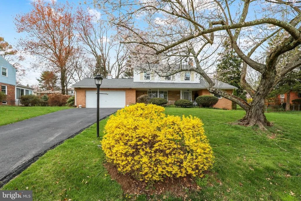 Photo of 3913 QUEEN MARY DRIVE