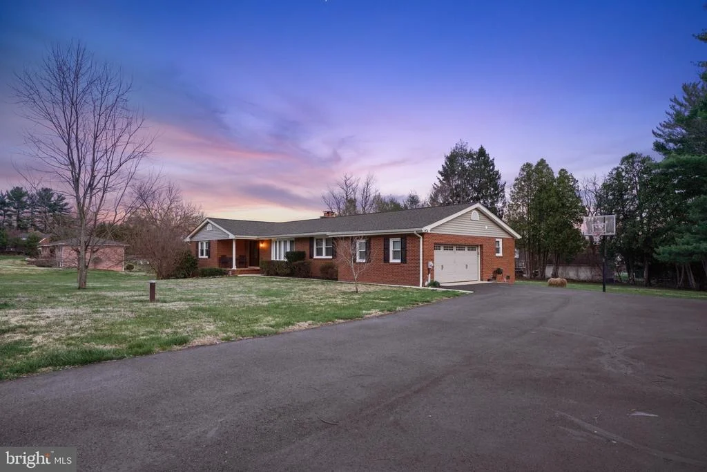 Photo of 1800 GAYFIELDS DRIVE