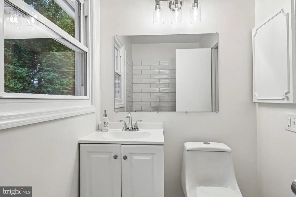Photo of 86 E RIVER DRIVE