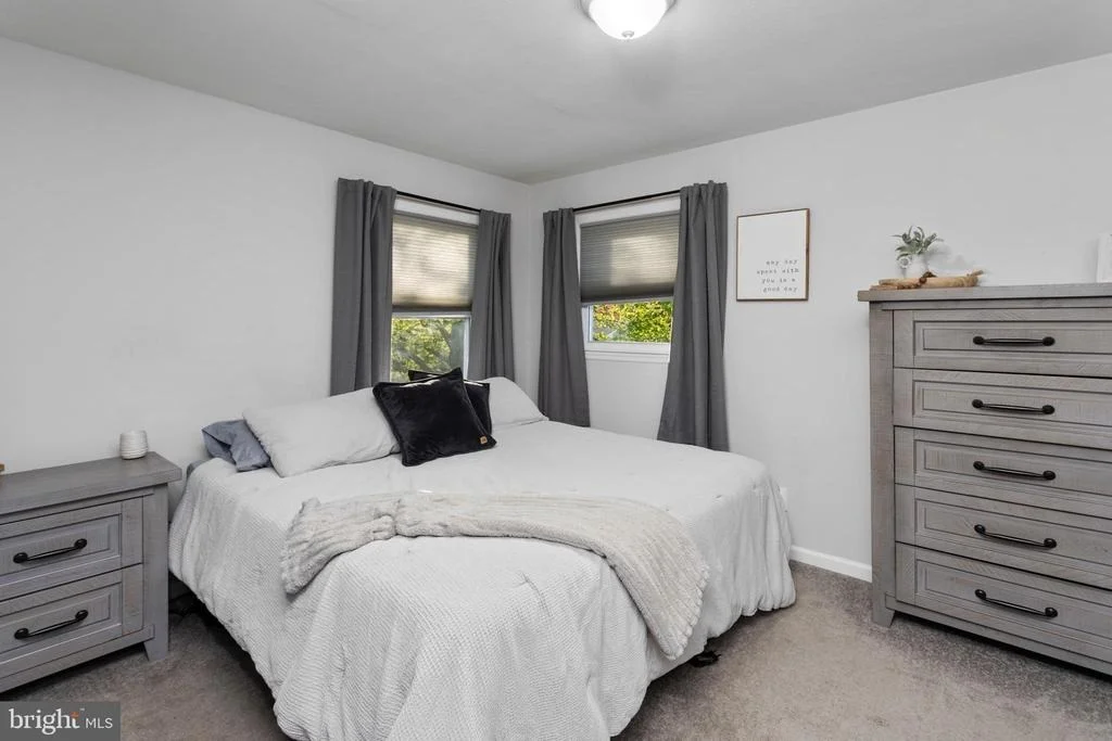 Photo of 4 LAKEVIEW DRIVE