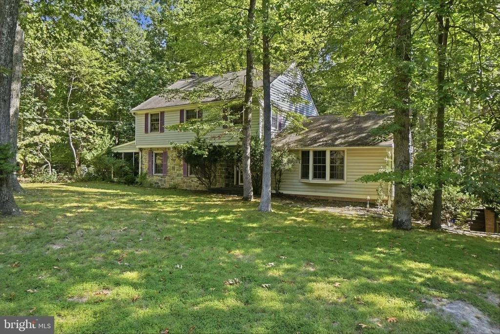 Photo of 17517 SKYLINE DRIVE