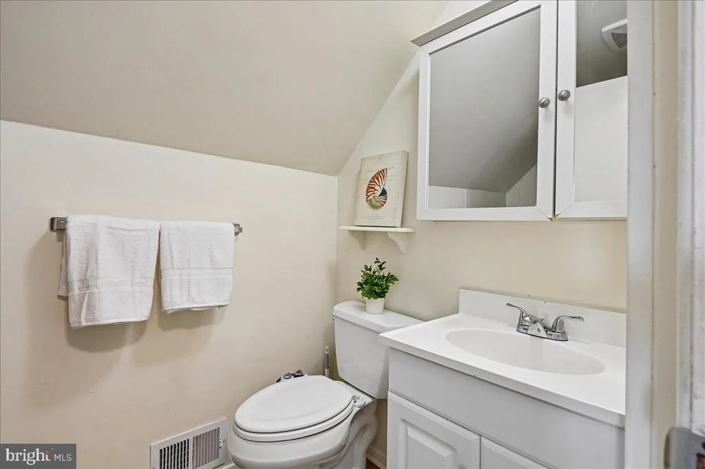 Photo of 2615 KENNISON LANE