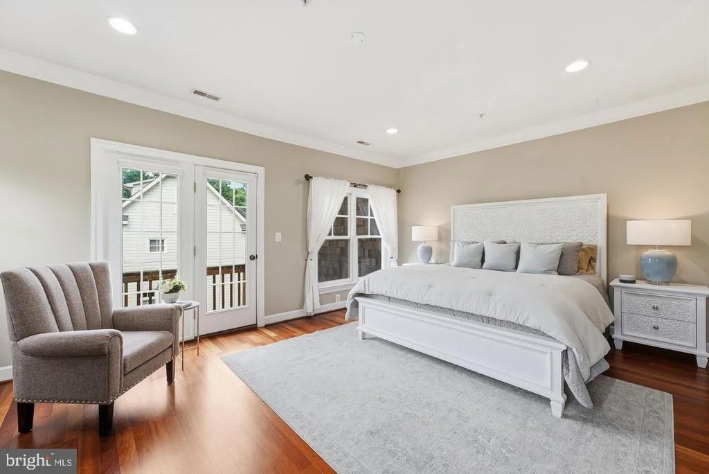 Photo of 4462 MACARTHUR BOULEVARD NW