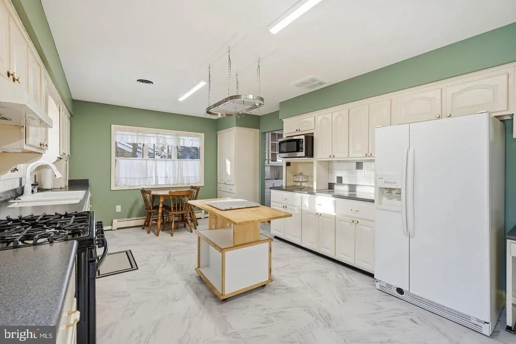 Photo of 1206 BEECHWOOD DRIVE