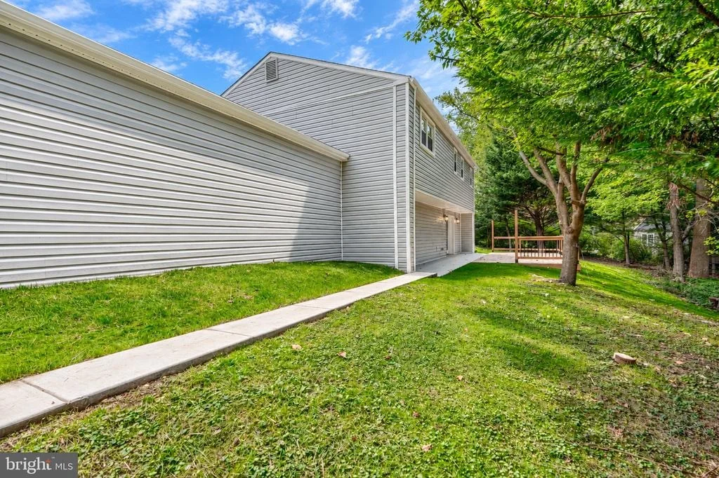 Photo of 1017 ROXLEIGH ROAD