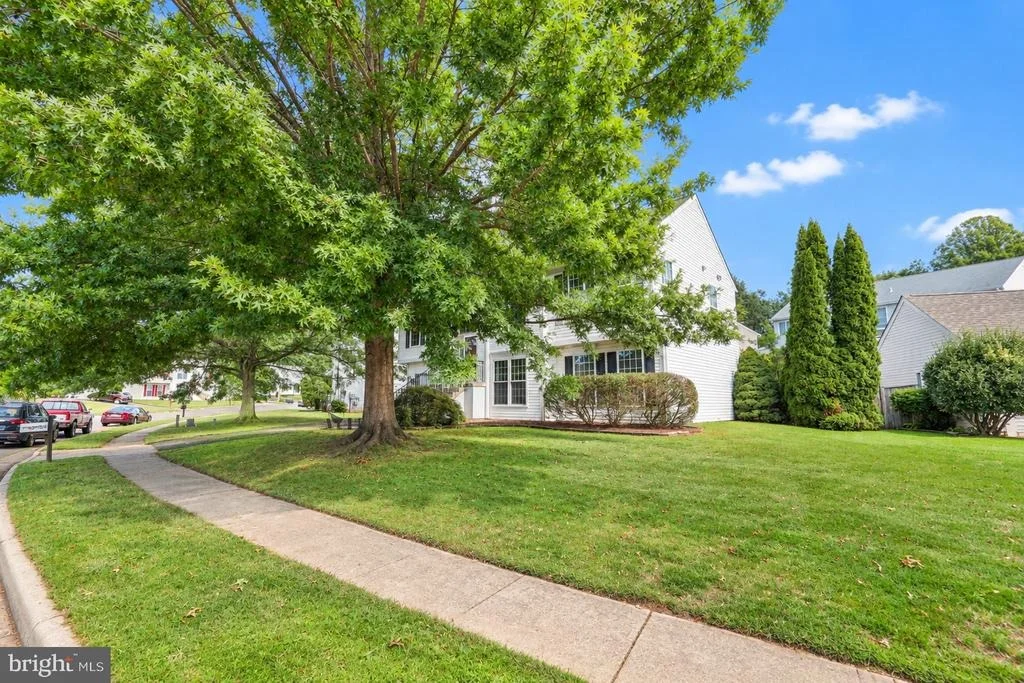 Photo of 9402 LUKE DRIVE