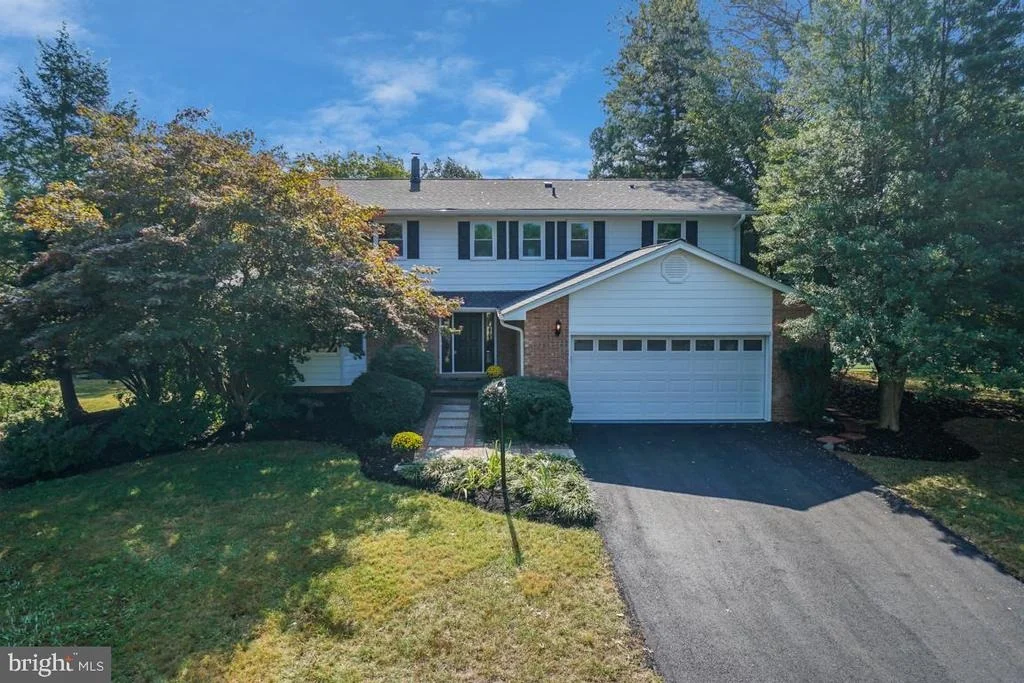 Photo of 913 SADDLEBACK COURT