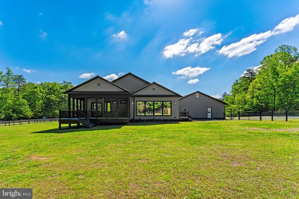 Photo of 11597 YEATS DRIVE