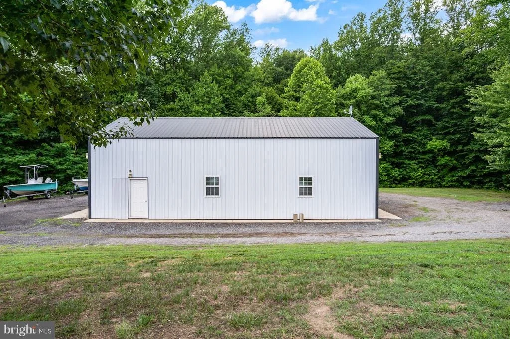 Photo of 970 LOWER PINDELL ROAD
