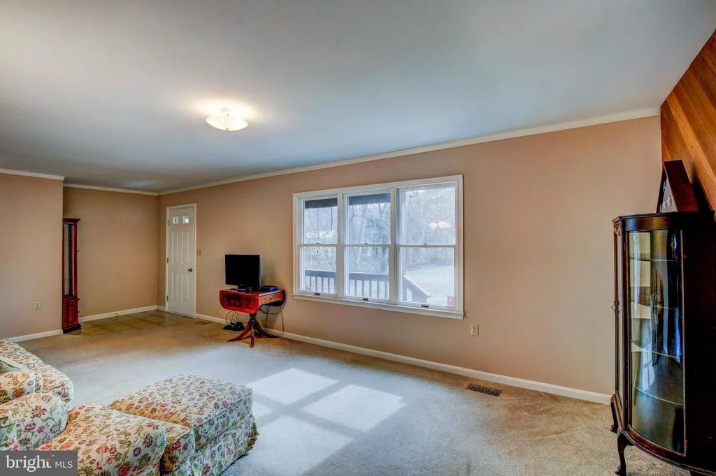 Photo of 4511 KINGS ROAD