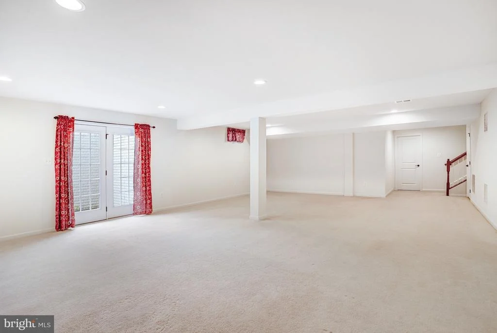 Photo of 26798 BARNSLEY PLACE