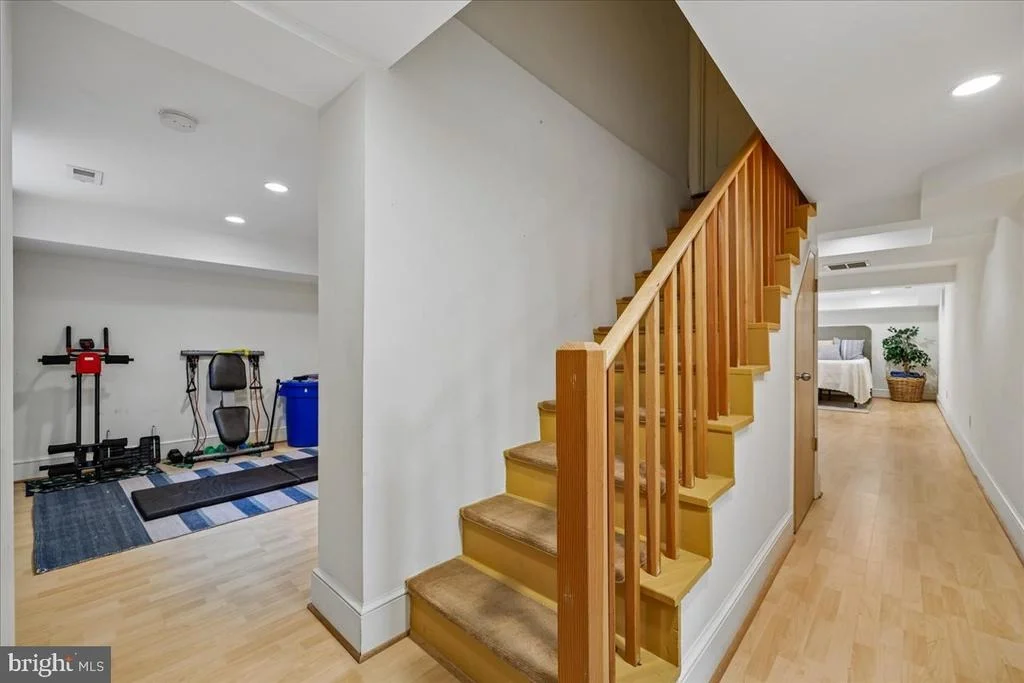 Photo of 1212 WOODSIDE PARKWAY