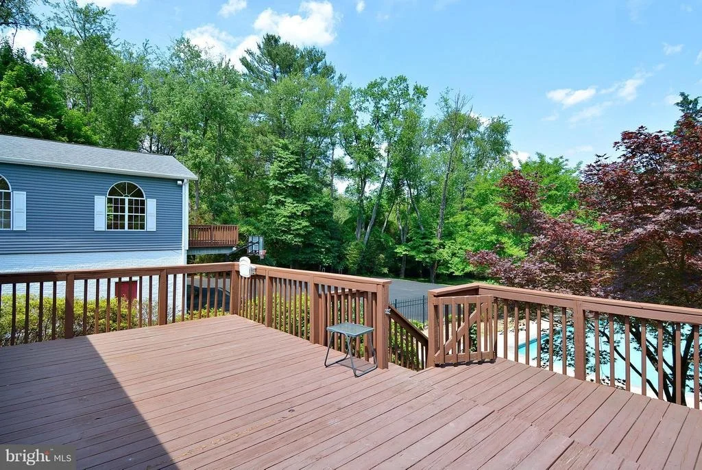Photo of 2112 APPLE TREE LANE