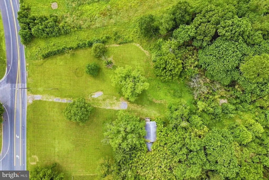 Photo of 5904 MUNCASTER MILL ROAD