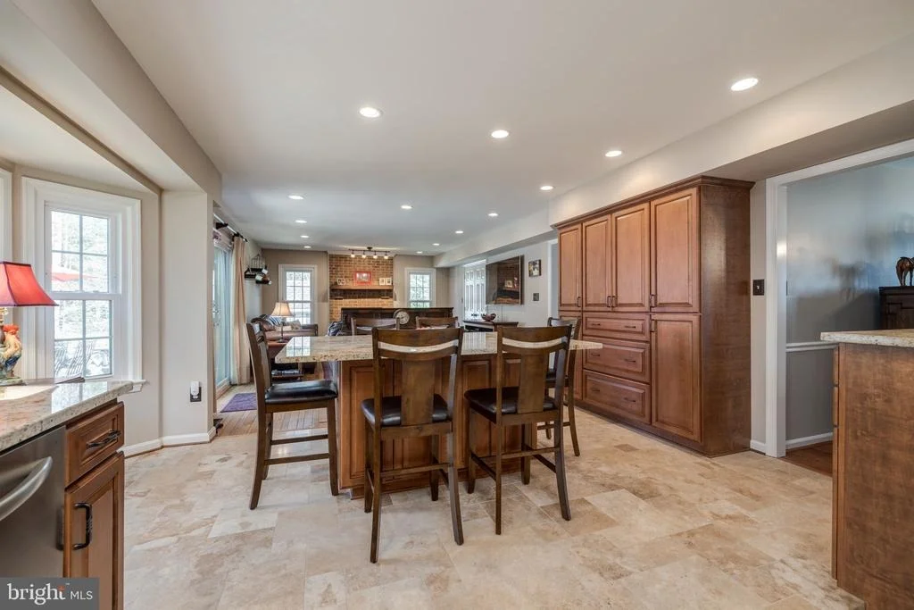 Photo of 7736 HUNTSMAN BOULEVARD