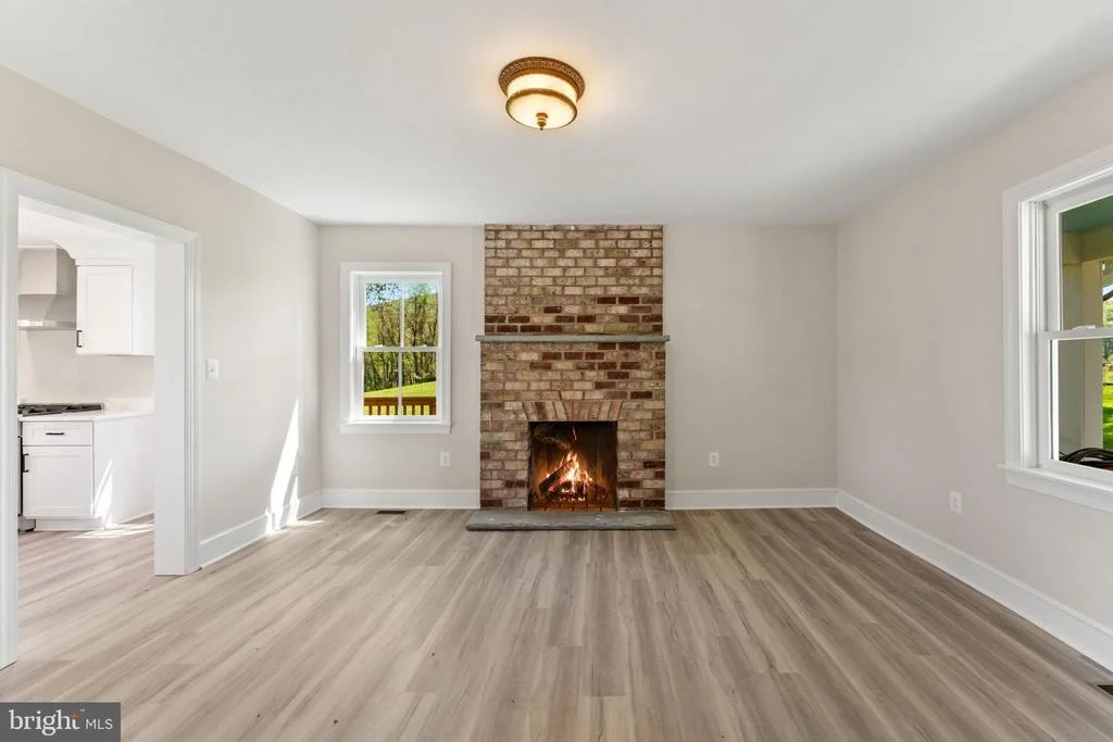 Photo of 11066 MORELAND ROAD
