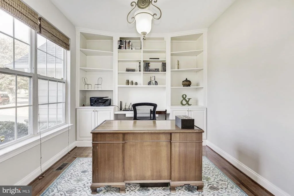 Photo of 4834 BROOM DRIVE