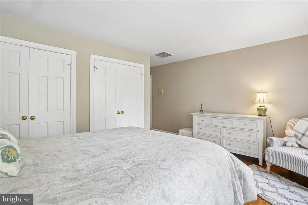 Photo of 899 LINGANORE DRIVE