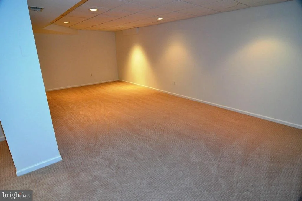 Photo of 19820 MEREDITH DRIVE
