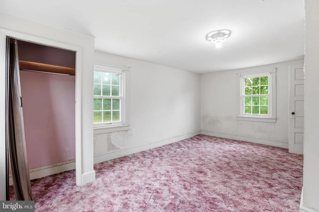 Photo of 523 HAY ROAD