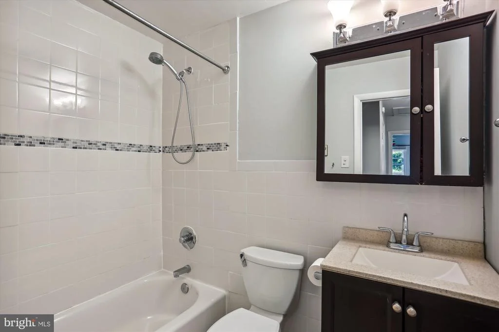 Photo of 11816 LONGDRAFT COURT