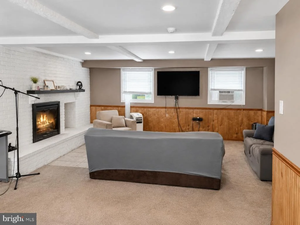 Photo of 103 NIAGARA LANE