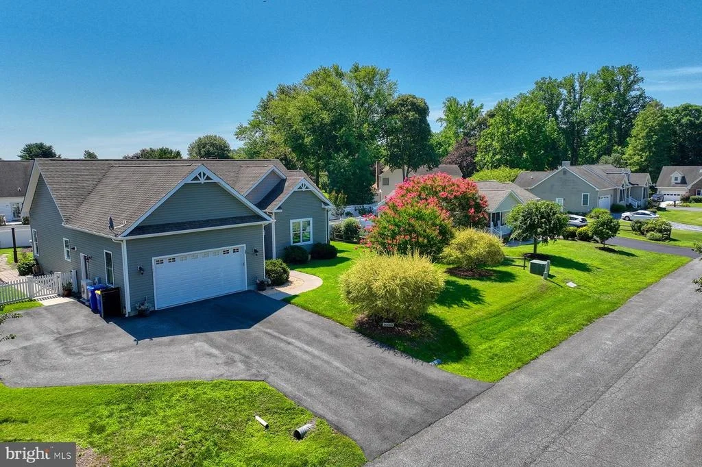 Photo of 16853 LANCASTER ROAD