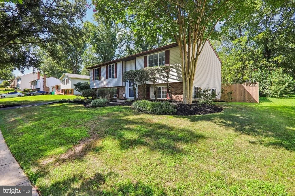 Photo of 6612 SEWARD ROAD