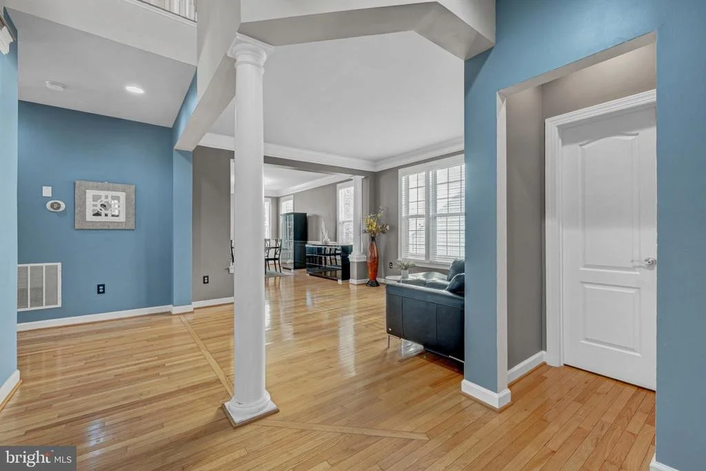 Photo of 42654 FRONTIER DRIVE