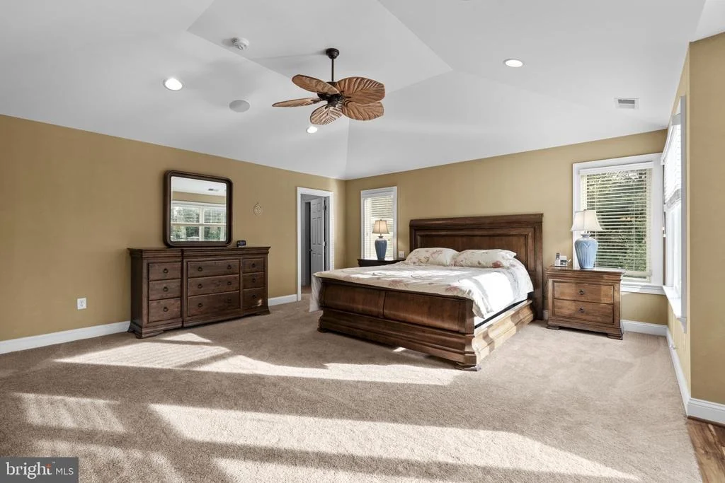 Photo of 370 EAGLE HILL ROAD