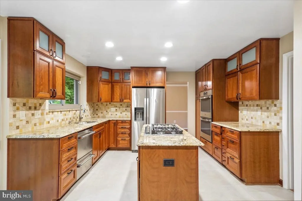 Photo of 11704 STONINGTON PLACE