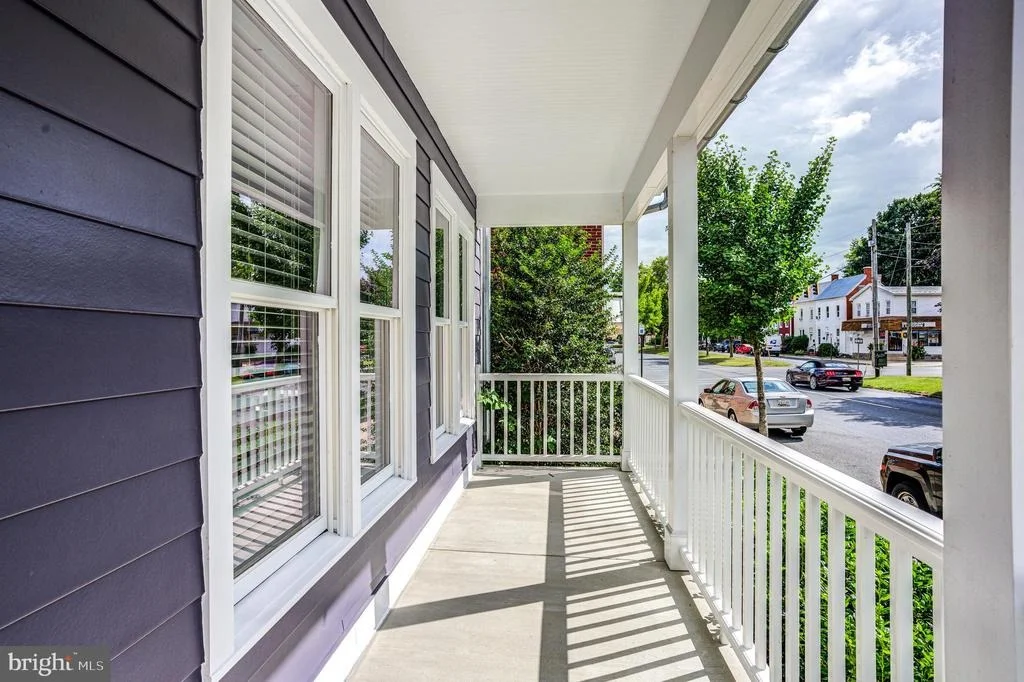 Photo of 614 N BENTZ STREET N