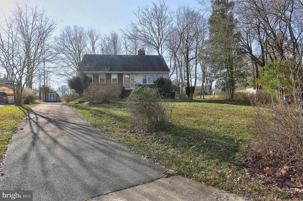 Photo of 6105 WINDHAM ROAD