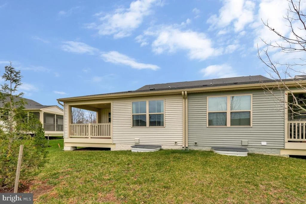 Photo of 14380 LONGHOUSE LOOP
