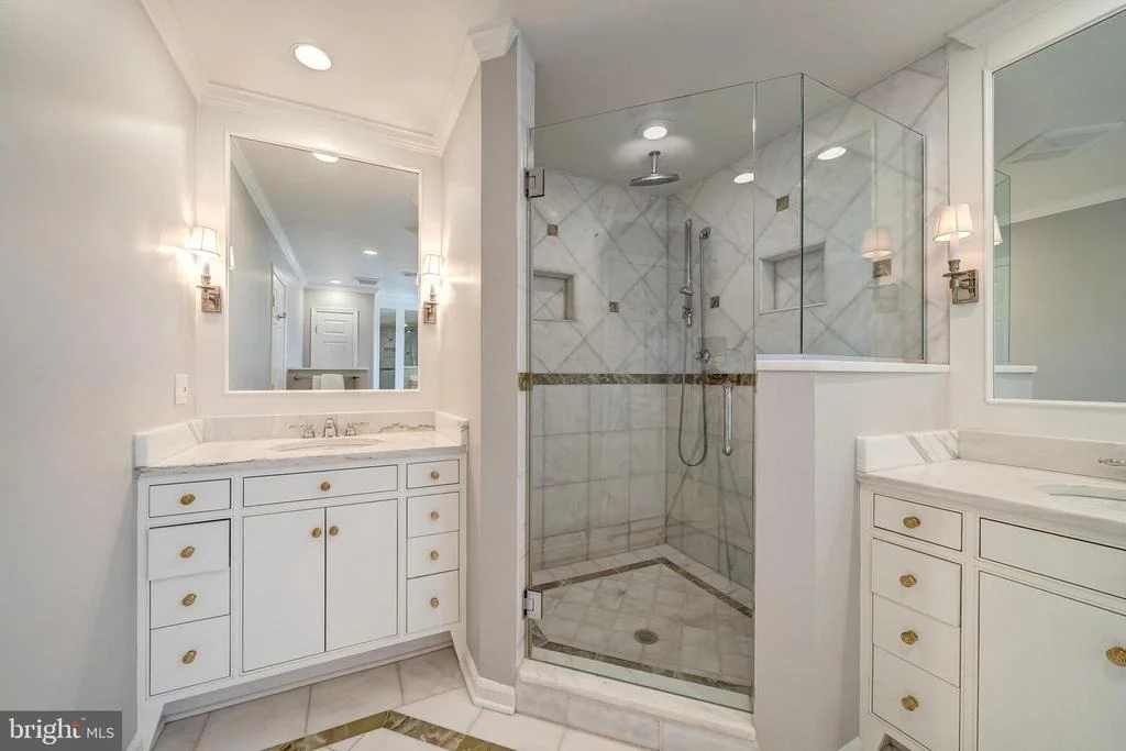 Photo of 6202 NETHERCOMBE COURT