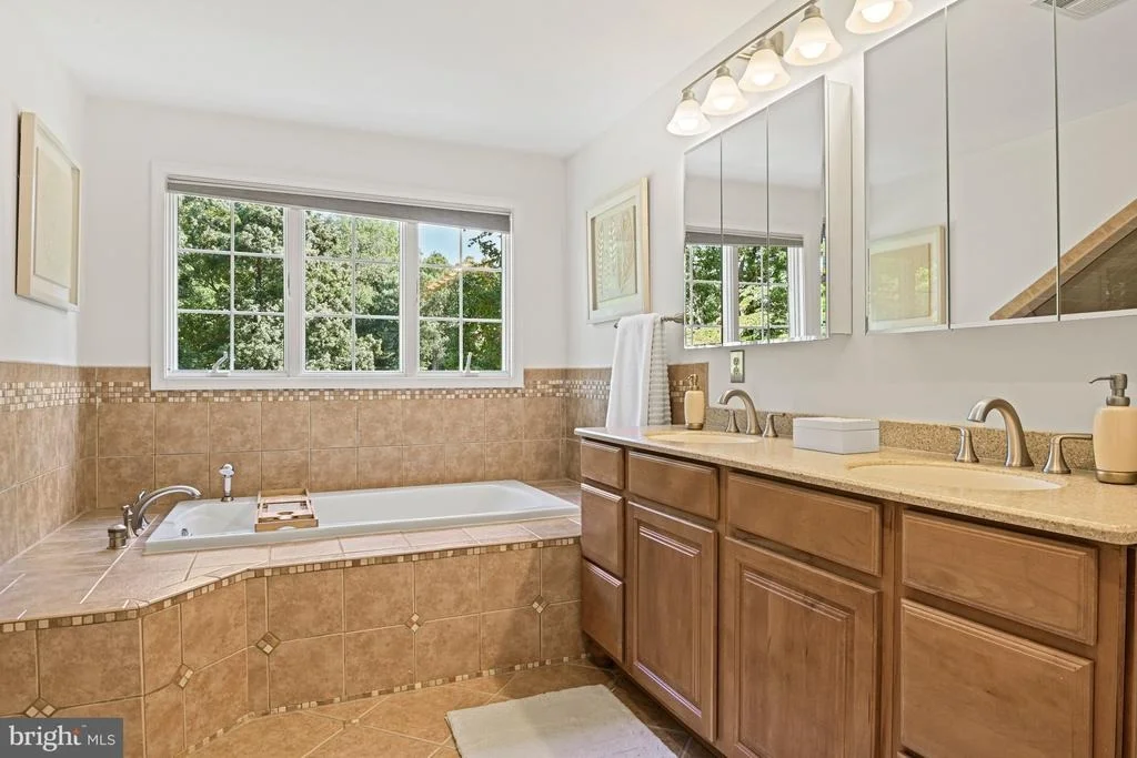Photo of 7821 FALSTAFF ROAD