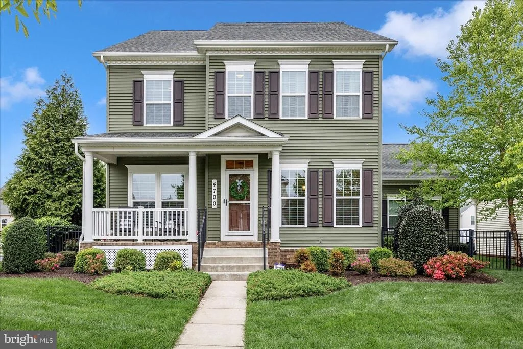Photo of 4700 PULLER DRIVE