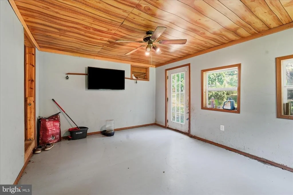 Photo of 14316 TOWER ROAD