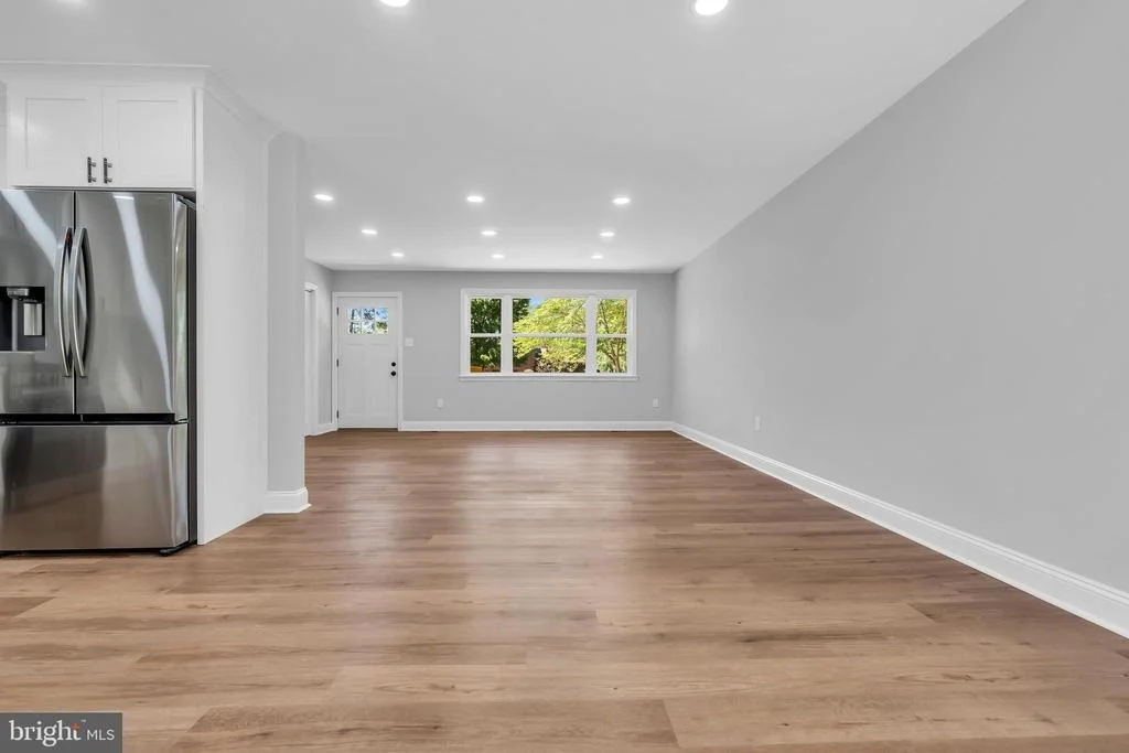 Photo of 143 OAK PINES BOULEVARD