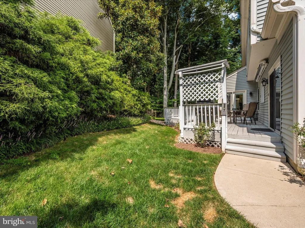 Photo of 2301 FORT WILLIAM DRIVE