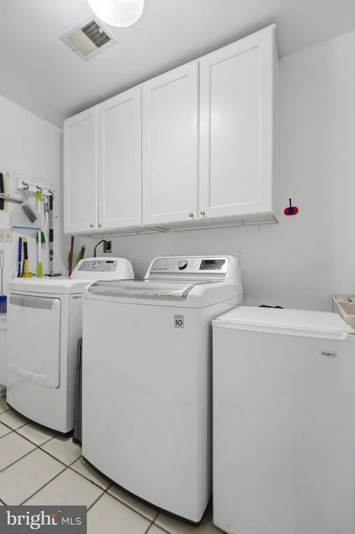 Photo of 2304 HIDDEN VALLEY LANE